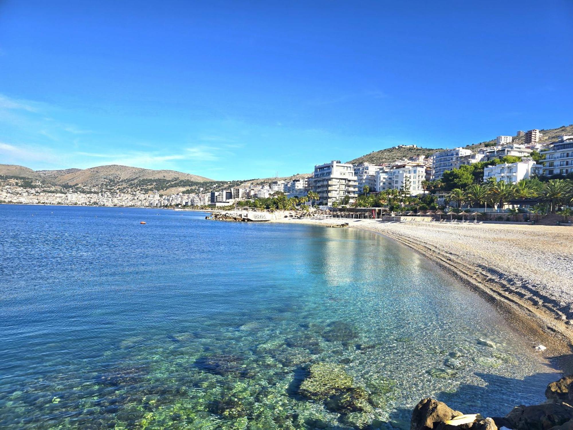 Deep Blue Rooftop - 111 Sarande Luaran gambar