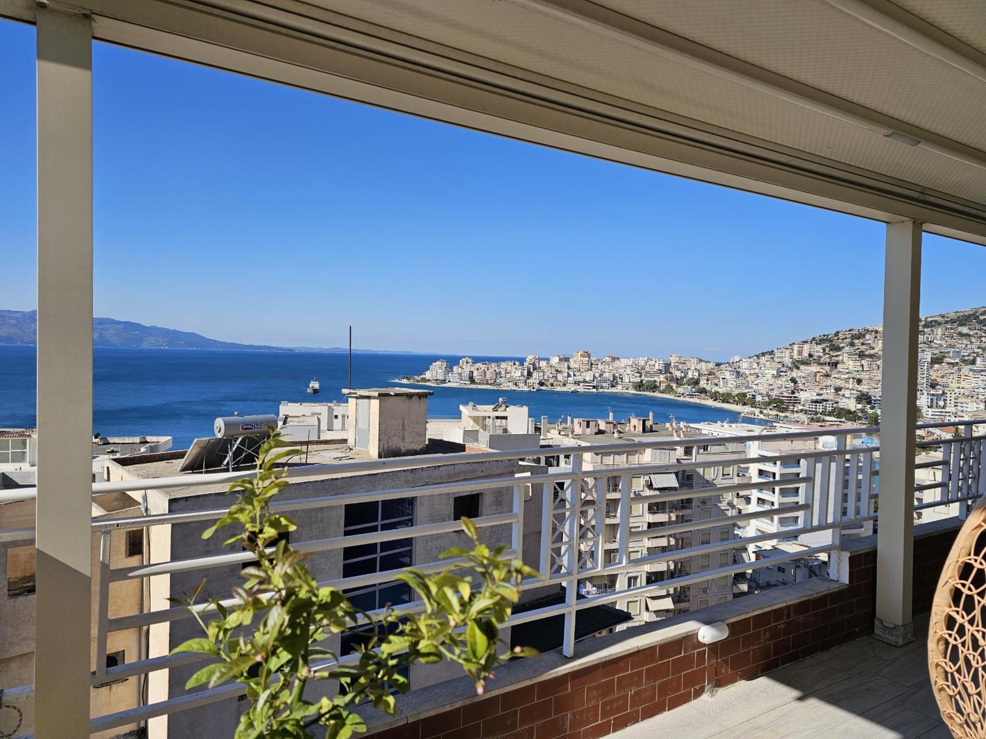 Deep Blue Rooftop - 111 Sarande Luaran gambar