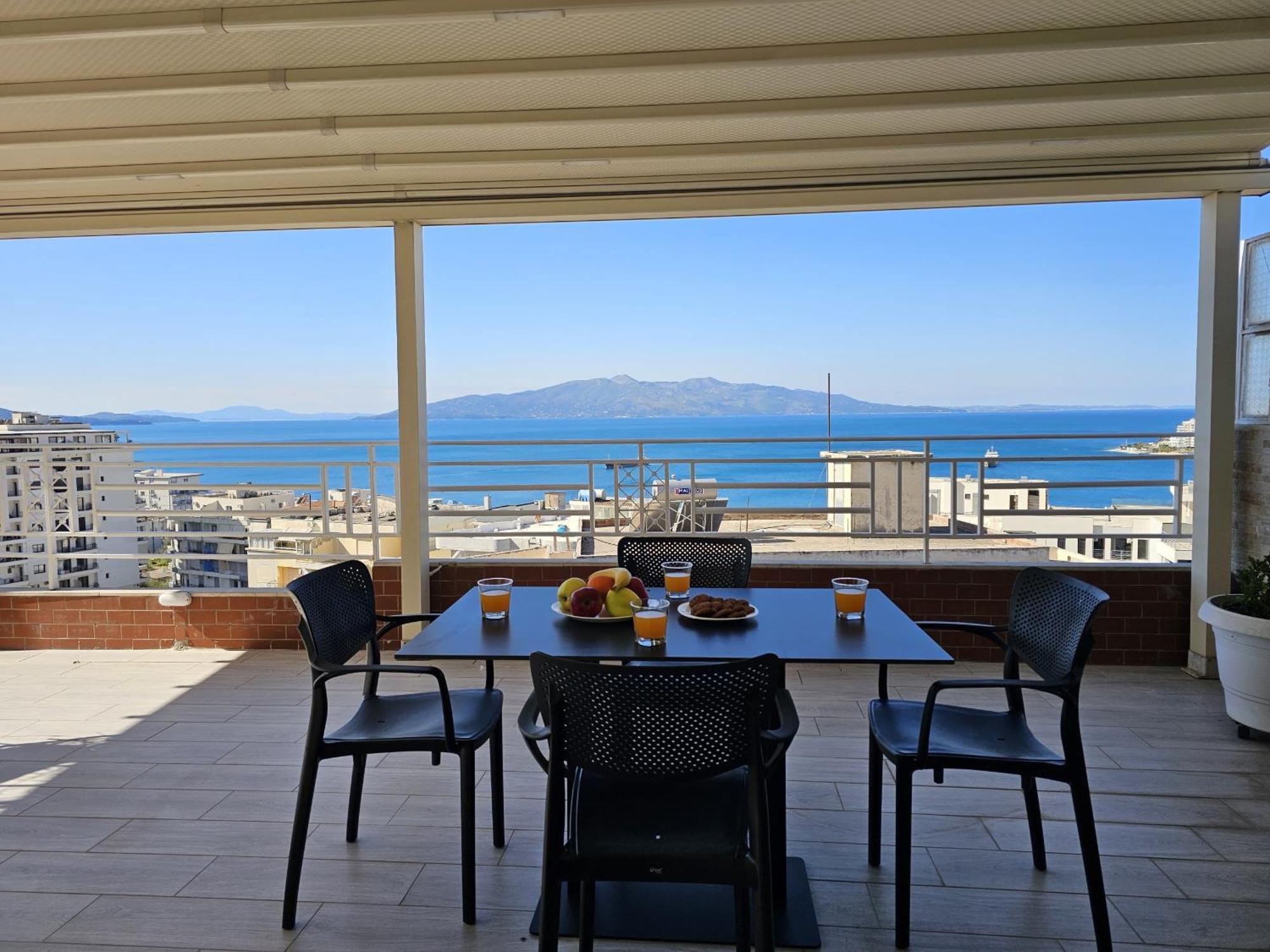 Deep Blue Rooftop - 111 Sarande Luaran gambar