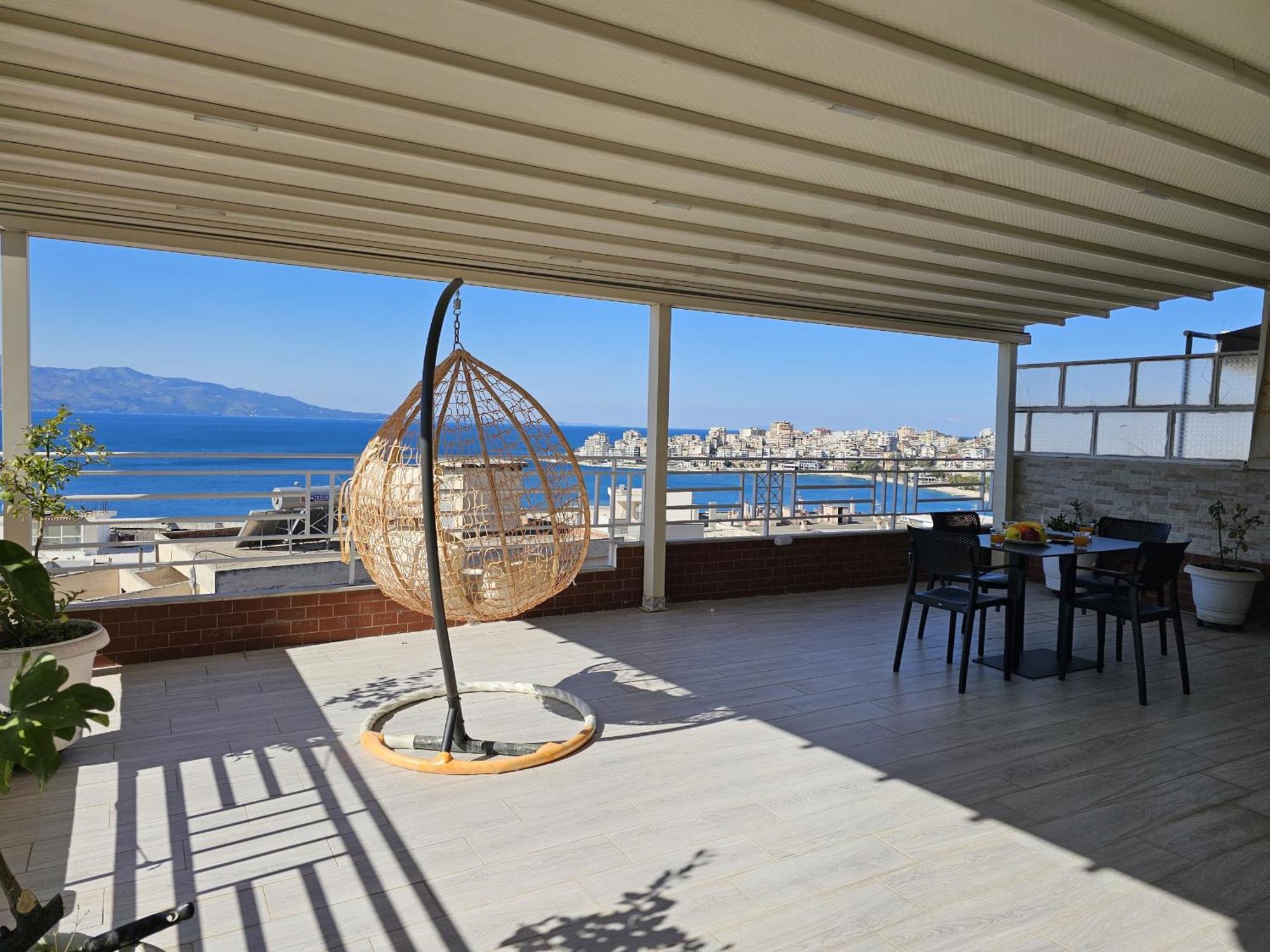 Deep Blue Rooftop - 111 Sarande Luaran gambar