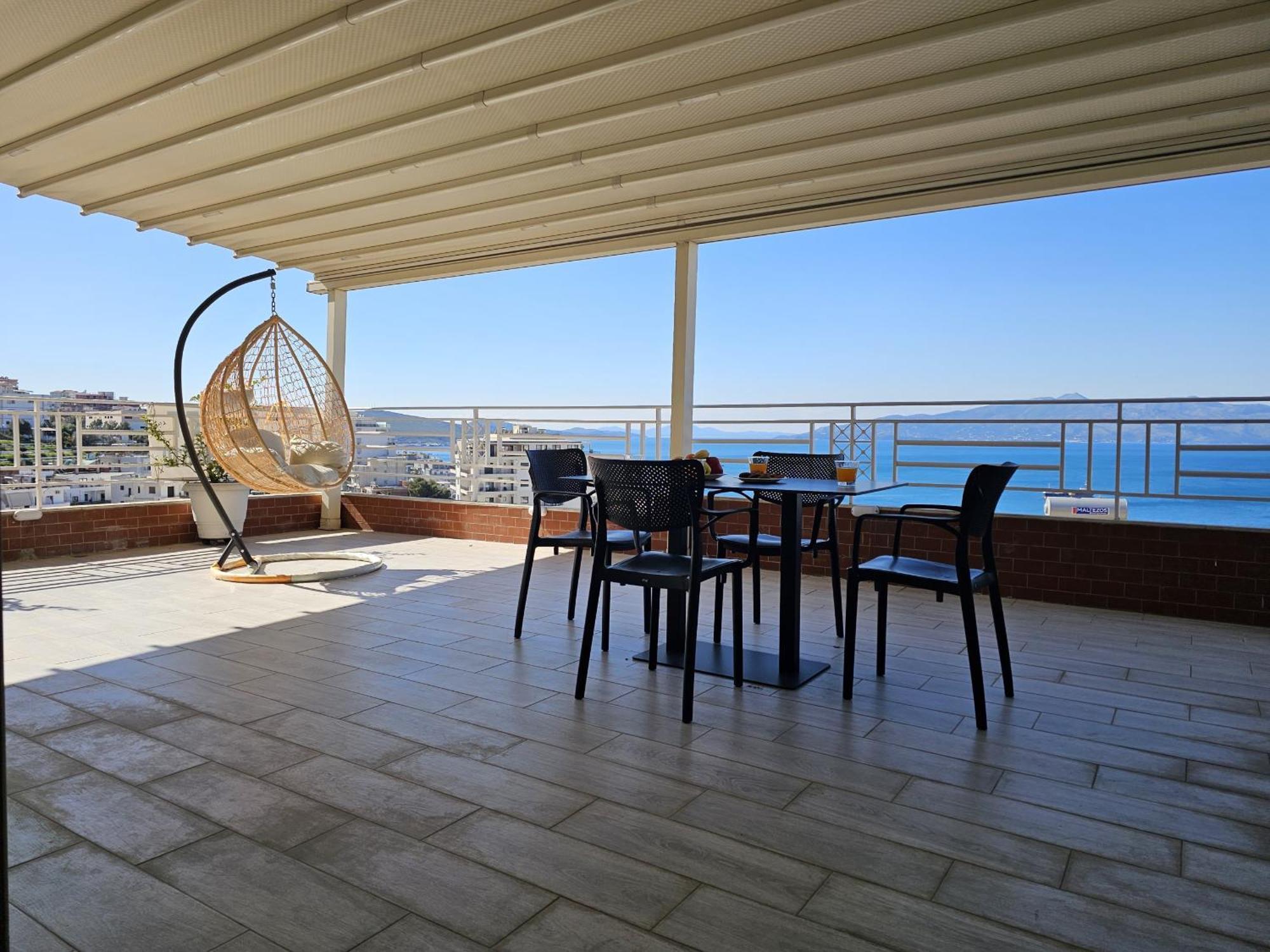 Deep Blue Rooftop - 111 Sarande Luaran gambar